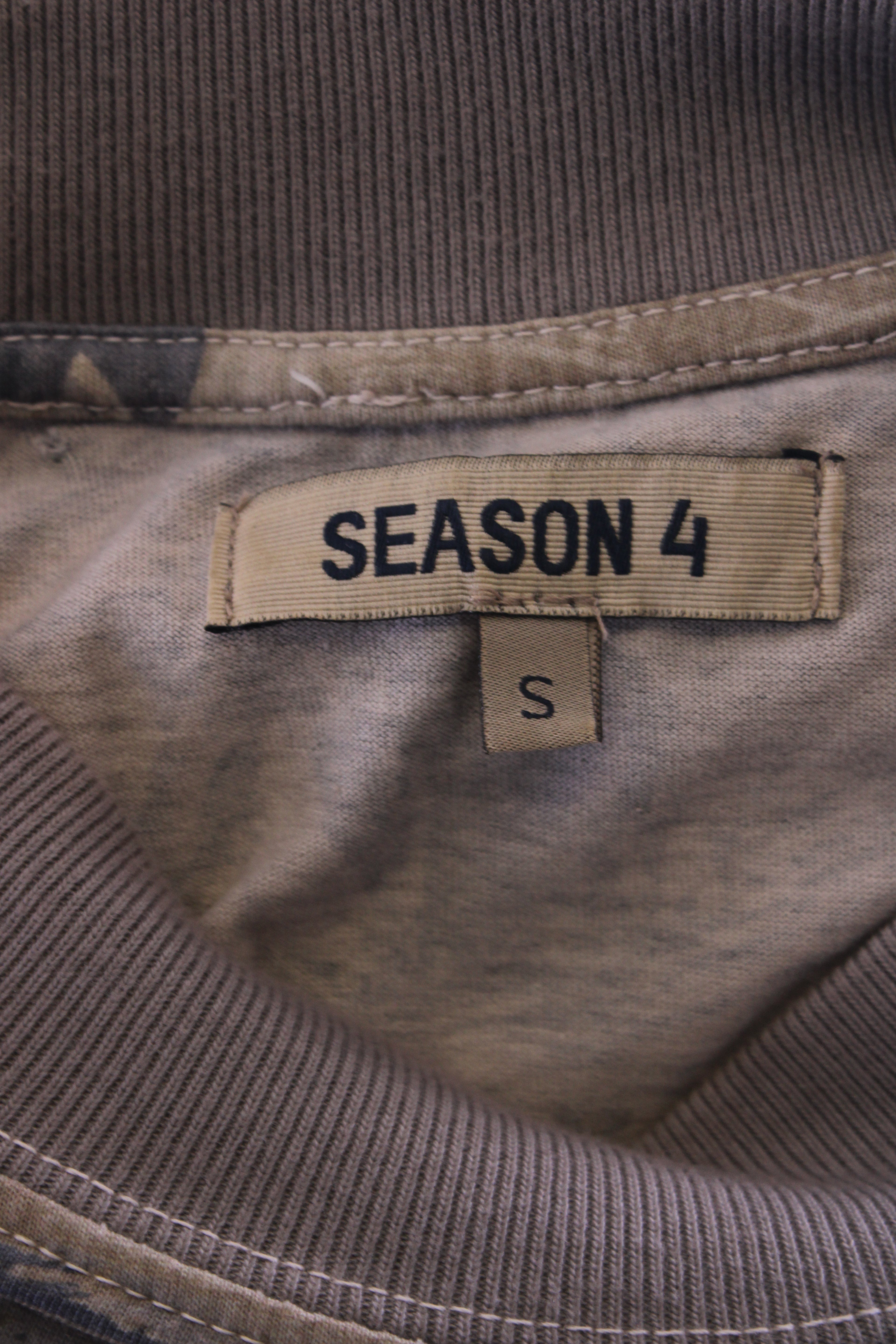 Yeezy Season 4 Mock Neck L/S T-shirt Camo S