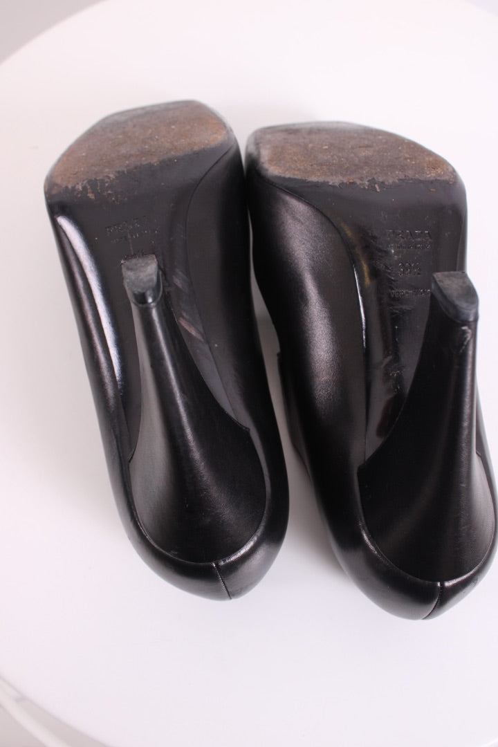 Prada Mary Jane Heels Black 39.5