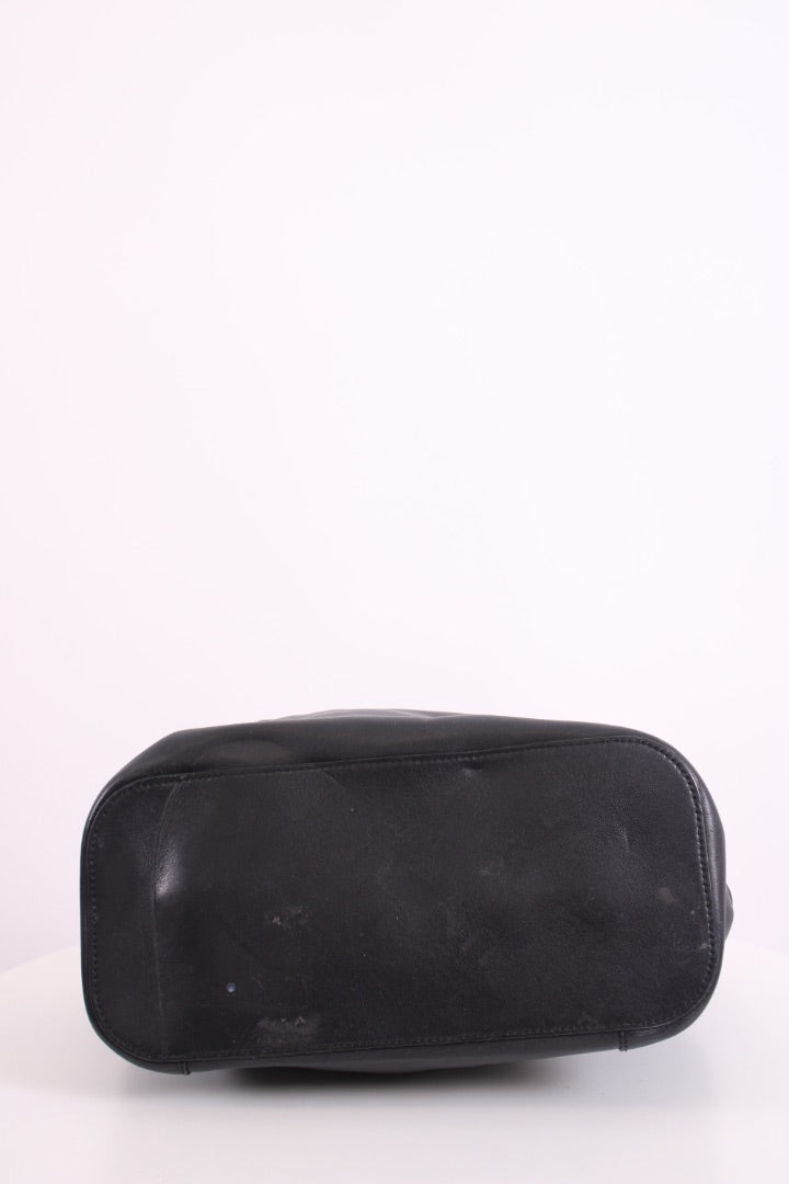 Gucci O Ring Handle Bag Black