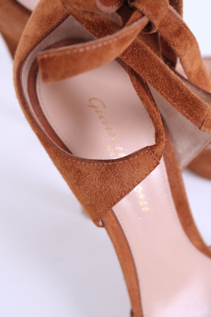 Gianvito Rossi Heels Brown 37.5