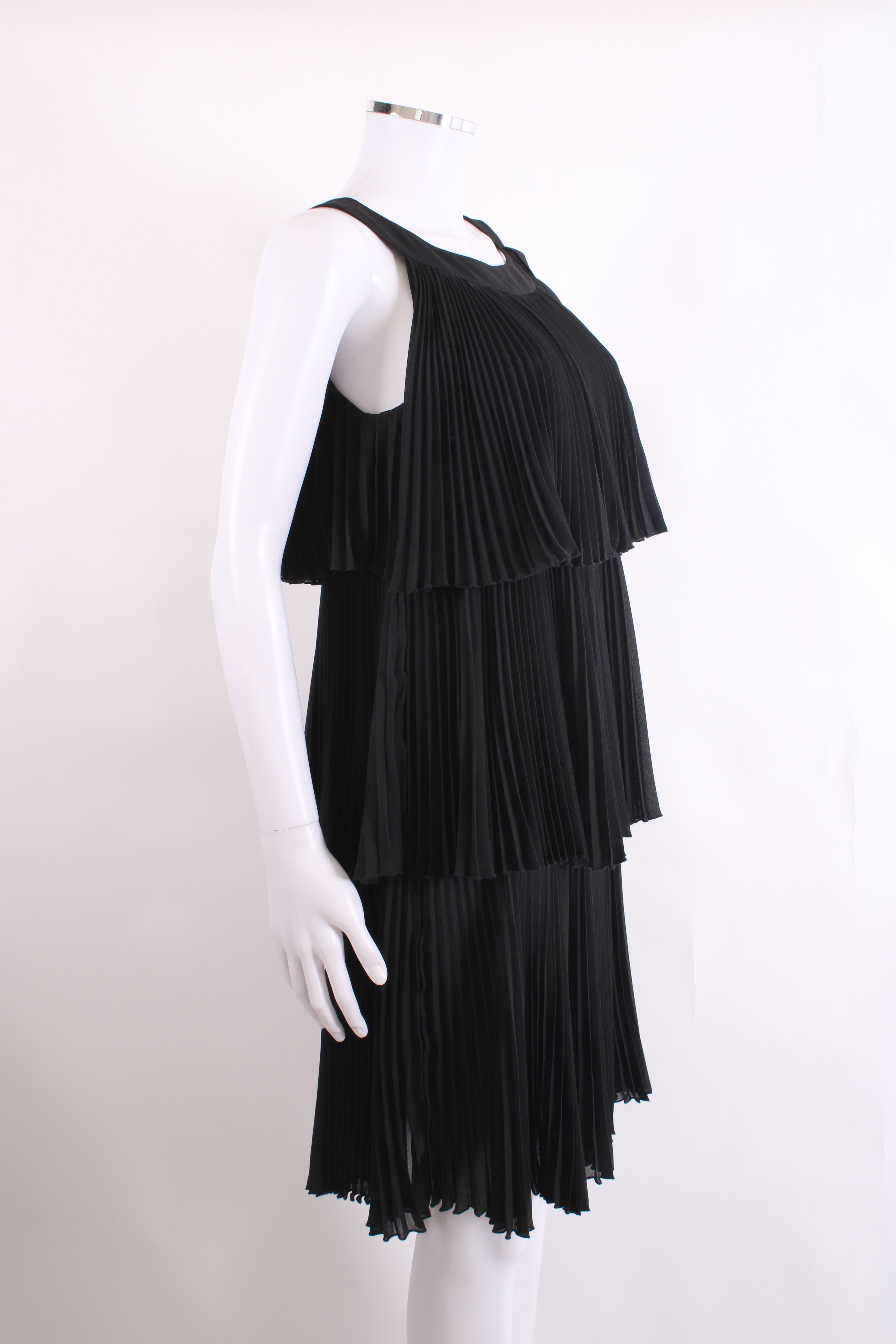 Red Valentino S/S Pleat Ruffle Dress Black 10