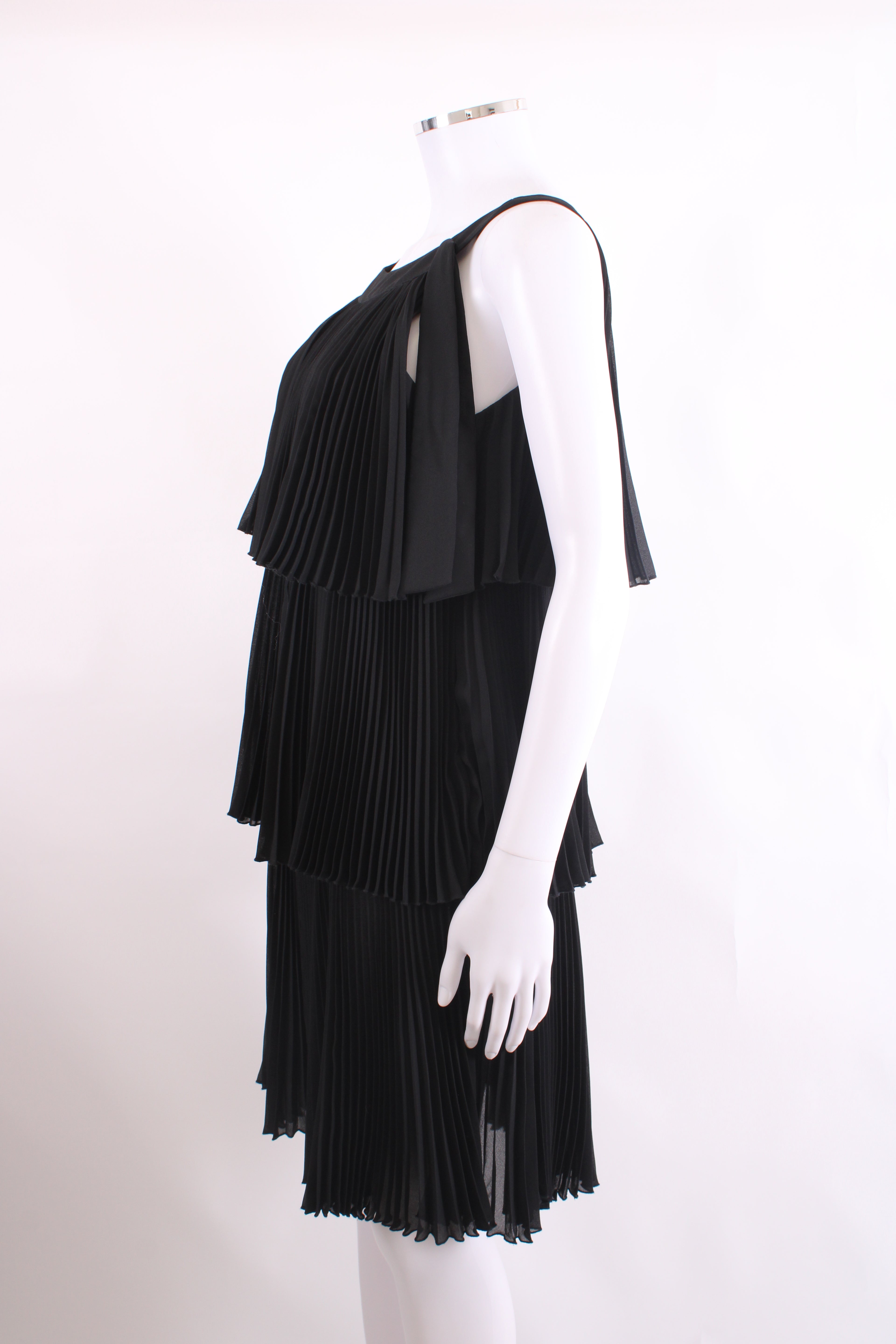 Red Valentino S/S Pleat Ruffle Dress Black 10