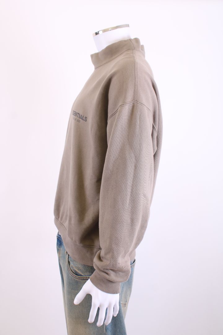 Fear of God Essentials Logo Sweatshirt Khaki M