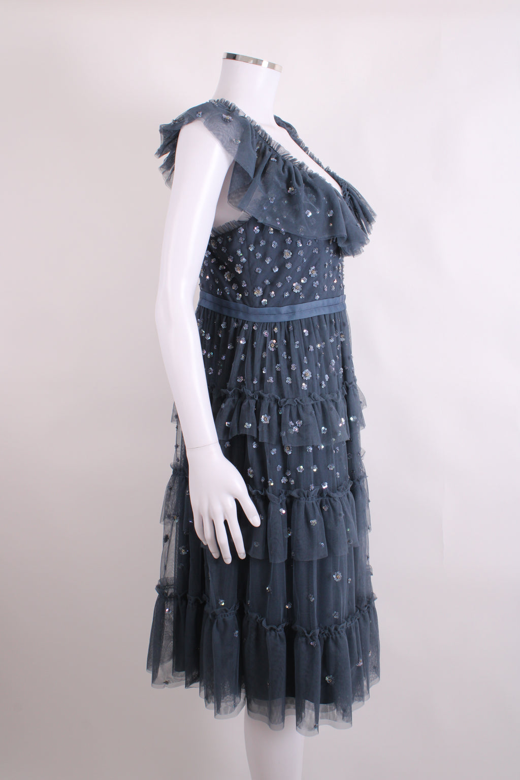 Needle & Thread S/S Ruffle Sequin Dress Grey 14