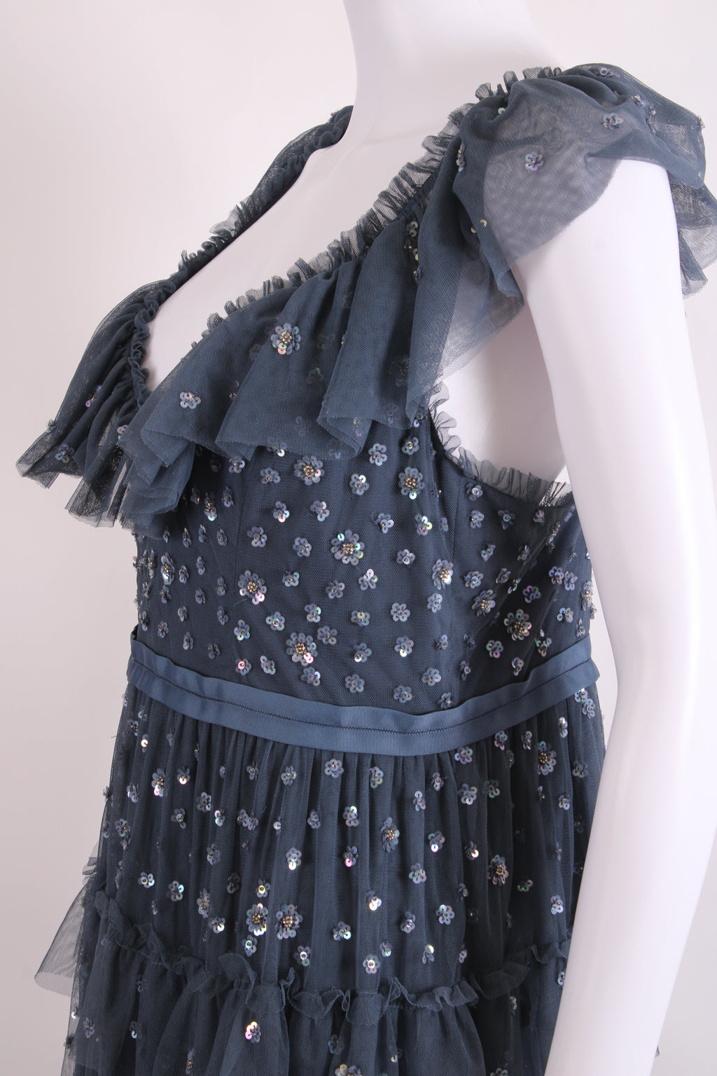 Needle & Thread S/S Ruffle Sequin Dress Grey 14