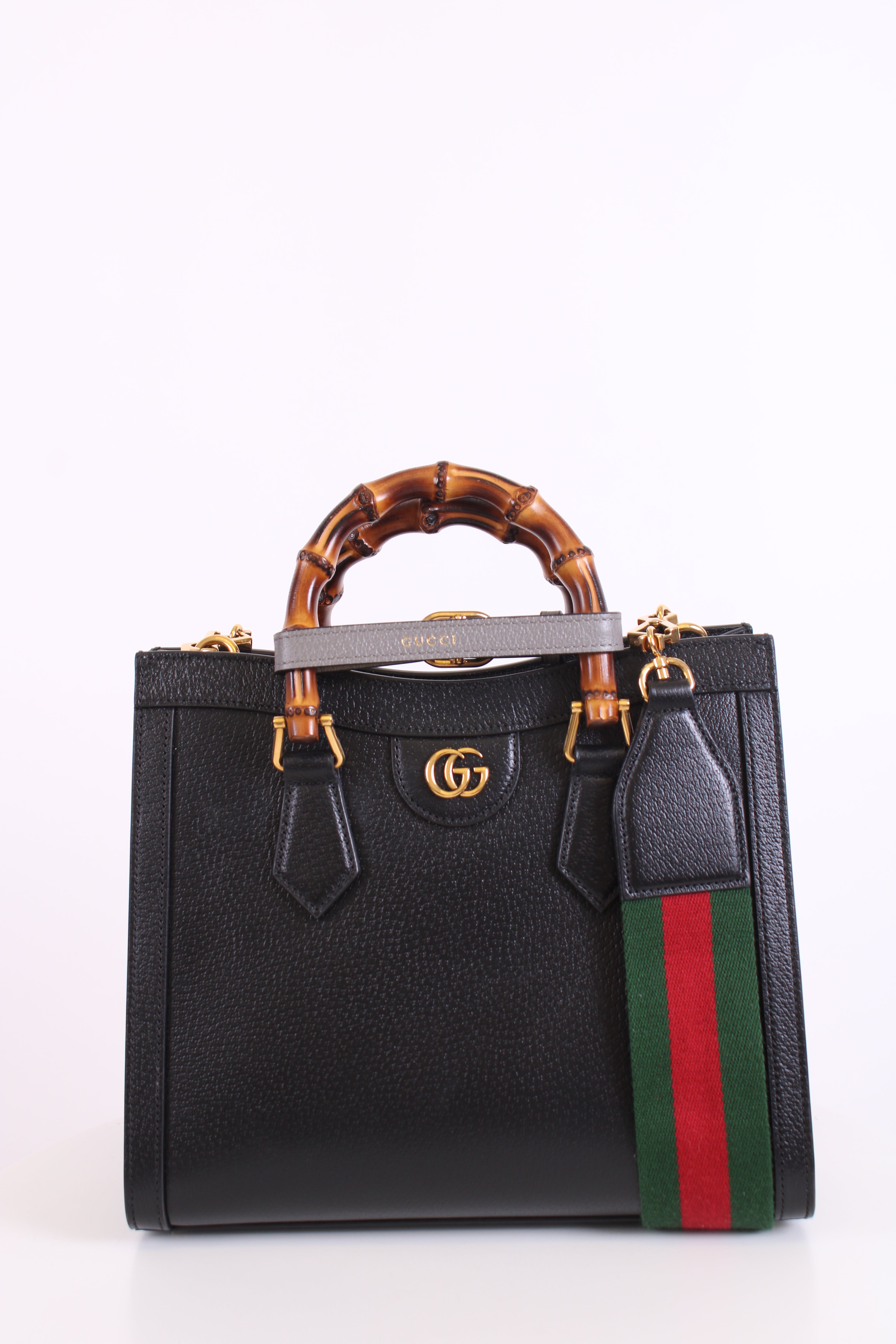 Gucci Diana bamboo top handle bag Black small