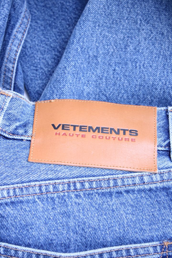 Vetements Rhinestone Logo Jeans Denim S