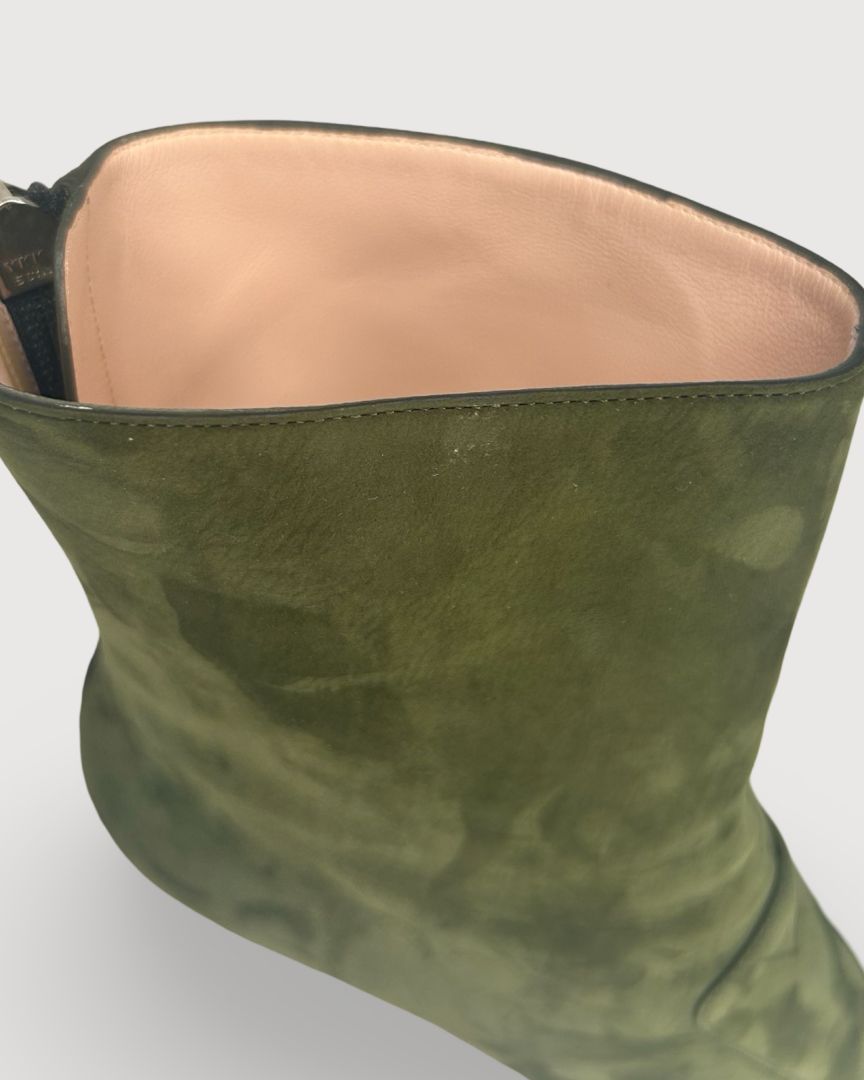 Green Fendi Boots, 40