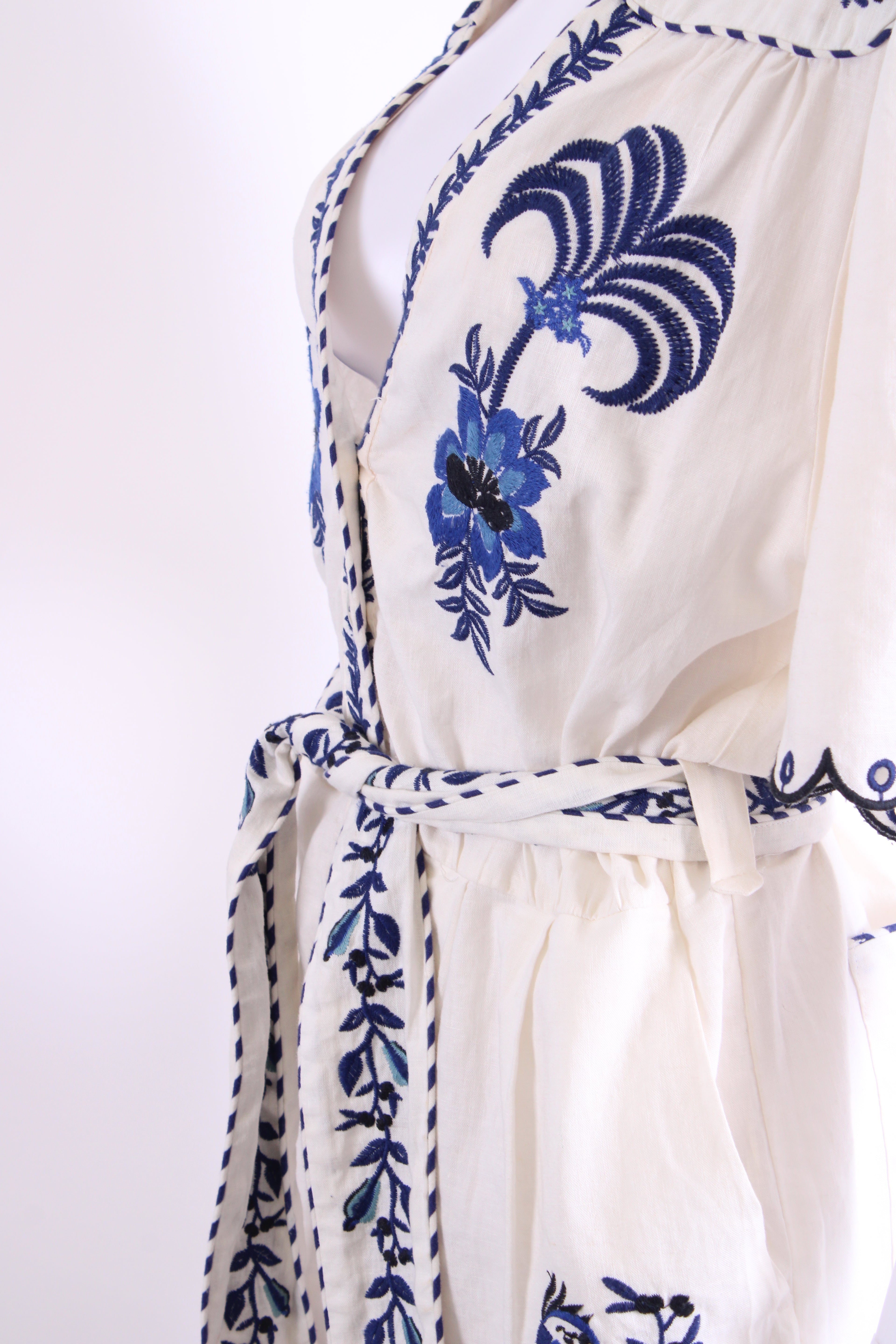 Farm Rio S/S Embroidered Belted Playsuit Cream/ Blue L