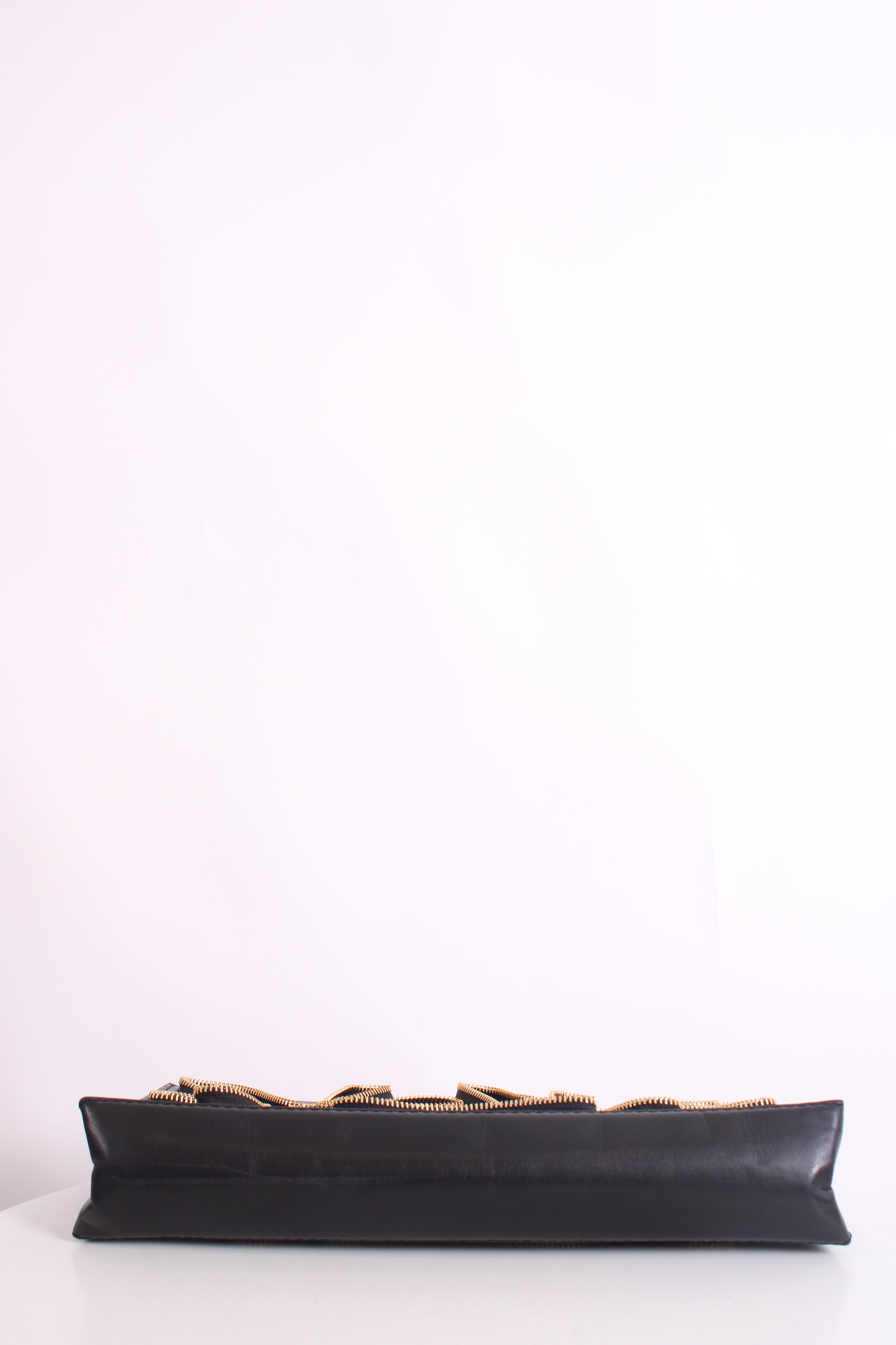 Stella MCcartney Zip Detail Clutch Black