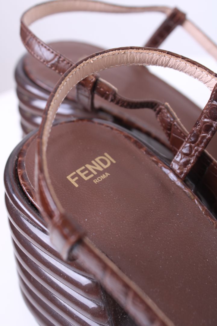 Fendi Sling Back Croc Heels Brown 39.5