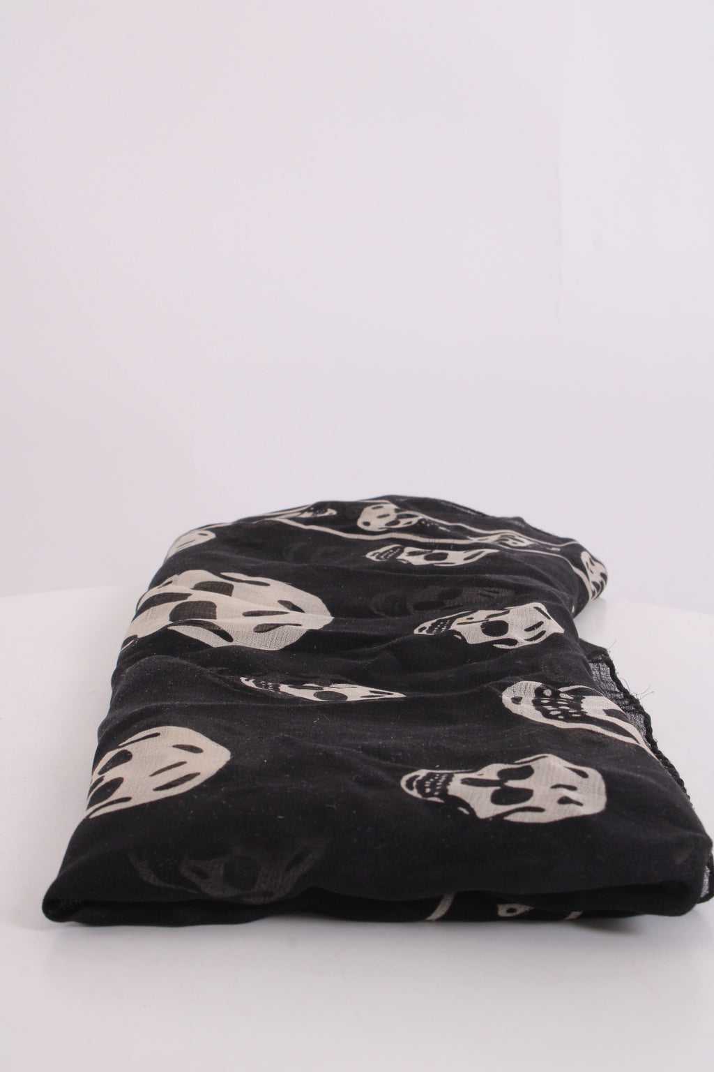 Alexander McQueen Skull Print Silk Scarf Black
