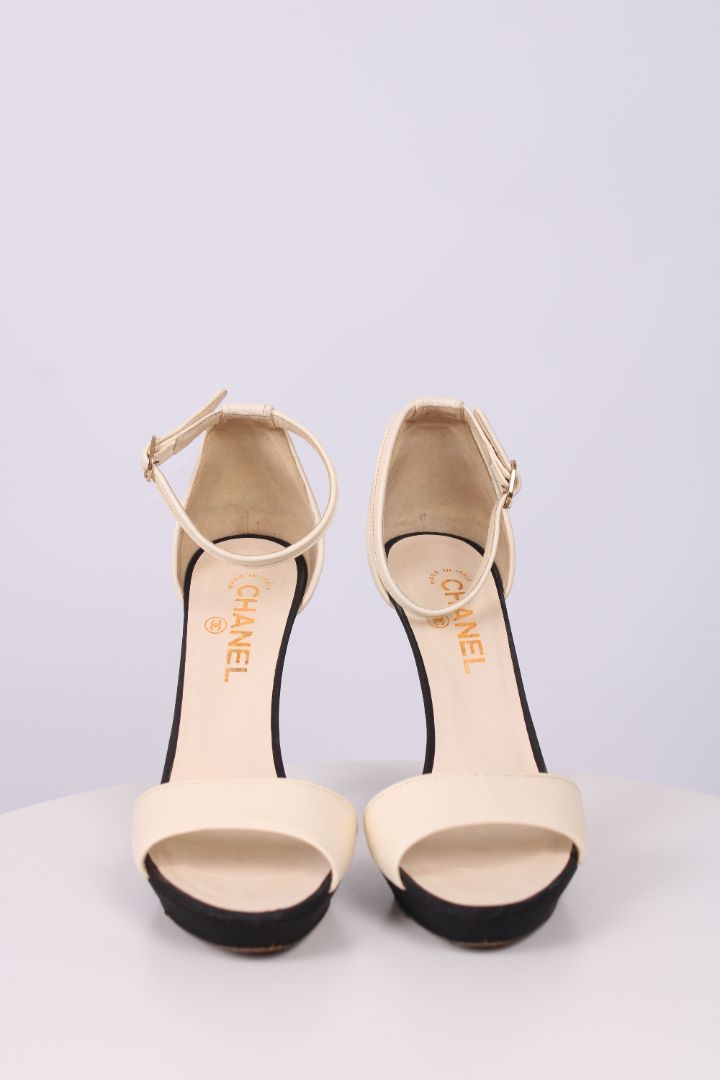 Chanel Ankle Strap Heels Cream/ Black 39.5