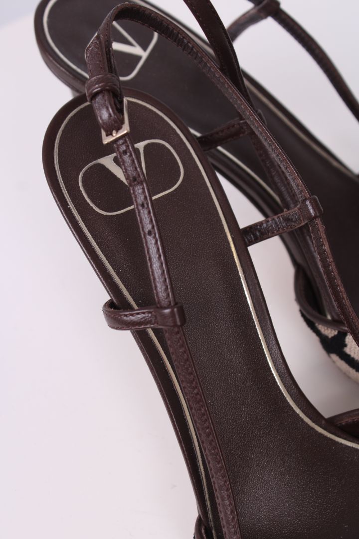 Valentino VLogo Slingback Heels Beige/ Black 39