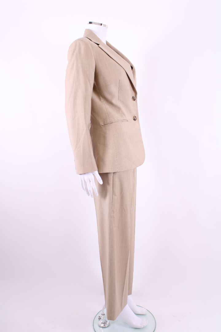 Loro Piana Trouser Suit Beige 10