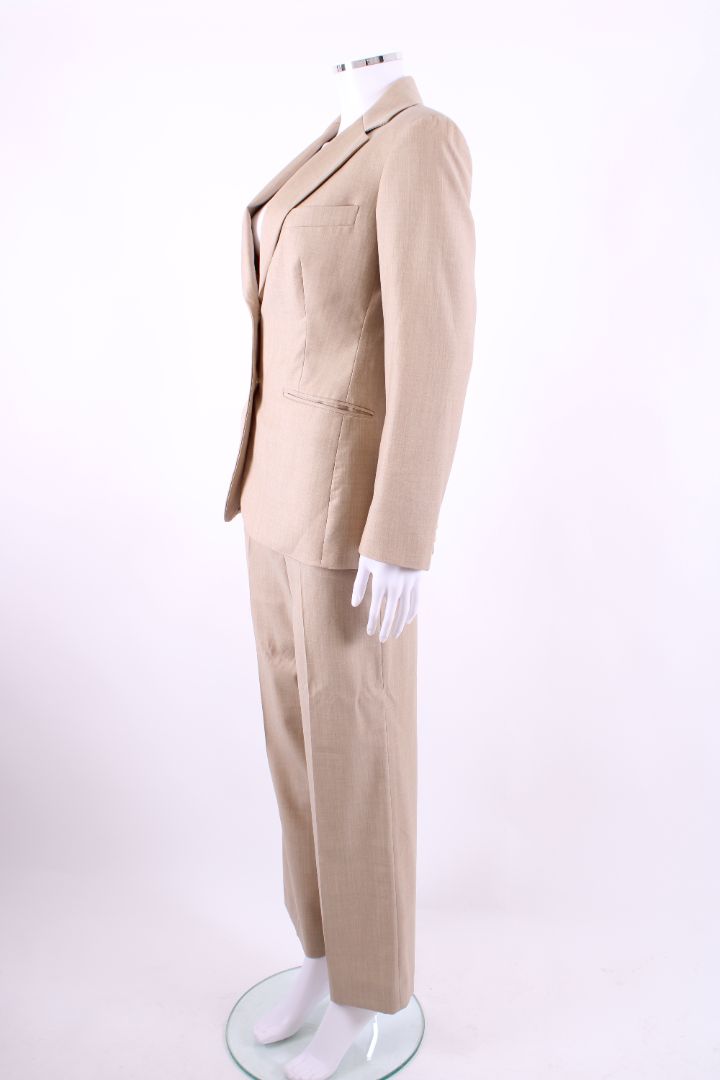 Loro Piana Trouser Suit Beige 10