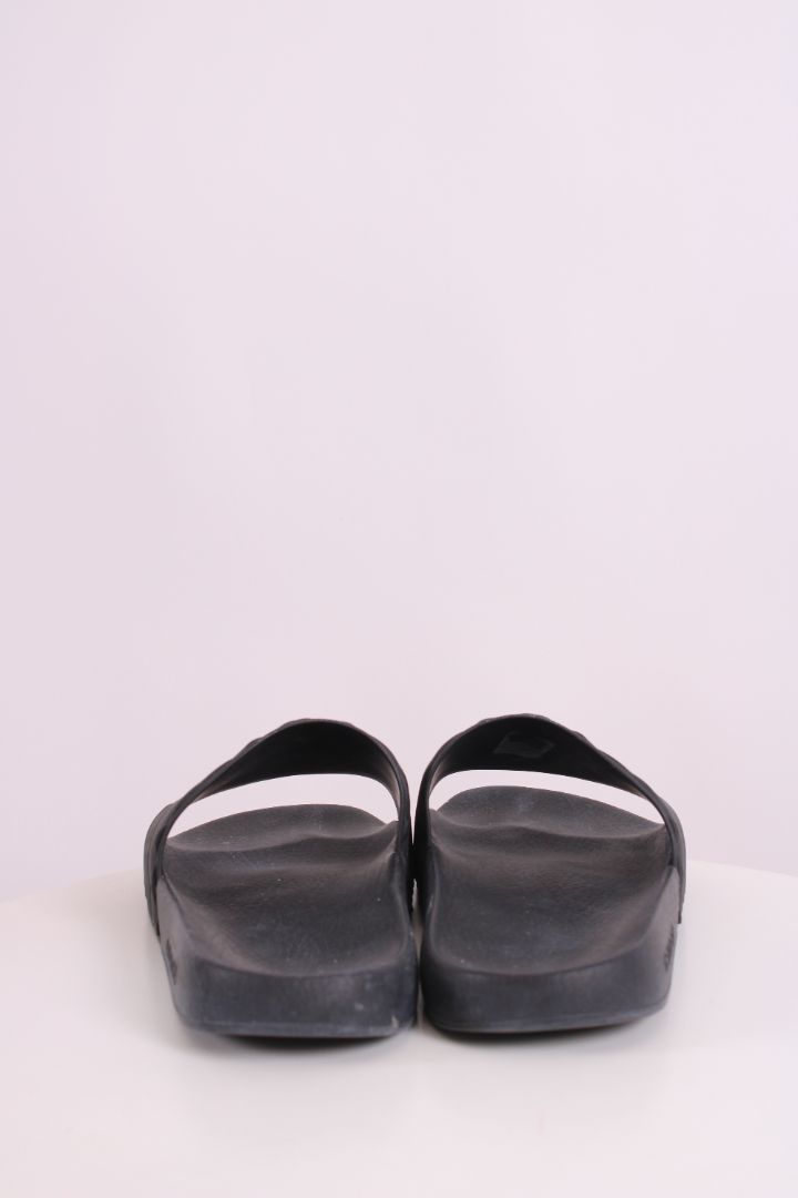 Gucci GG Rubber Sliders Black 7