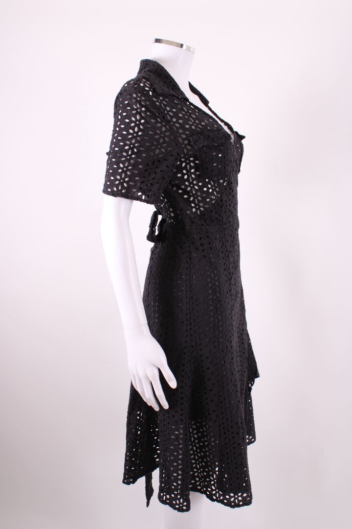 Diane Von Furstenberg Broderie Wrap Dress Black 10 – Elite Preloved