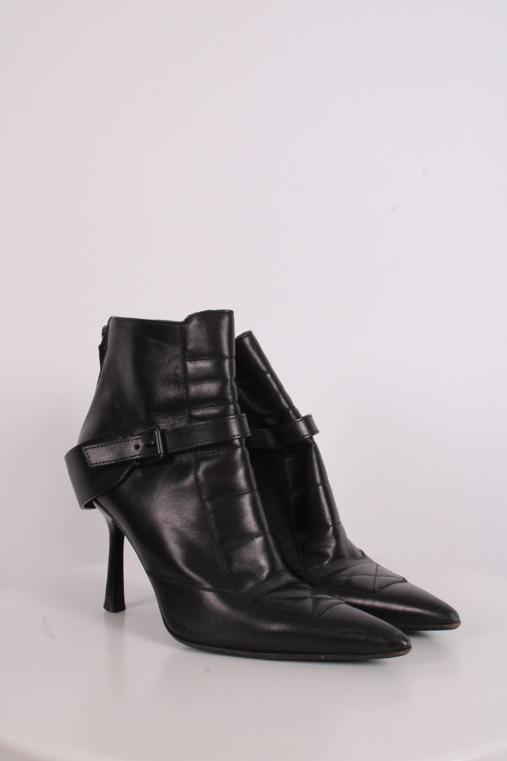 Gucci Ankle Boot Heels Black 5.5