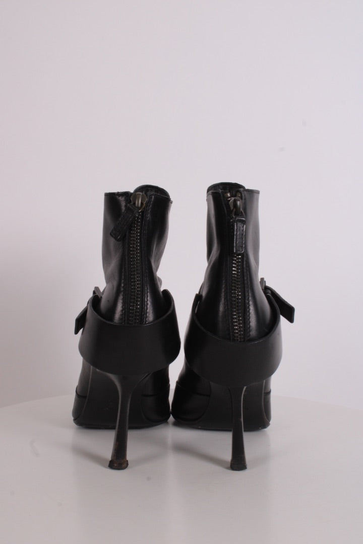 Gucci Ankle Boot Heels Black 5.5