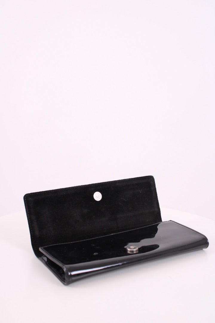 Gucci Patent Romy Buckle Clutch Black