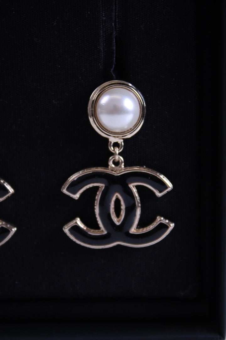 Chanel CC Faux Pearl Enamel Earrings Black/ Gold Colour