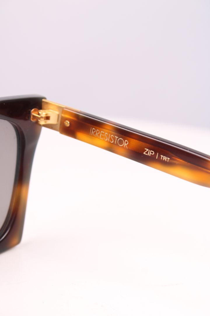 IRRESISTOR Sunglasses Tortoiseshell