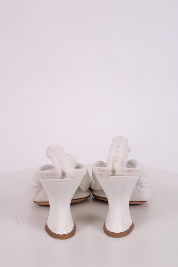 Bottega Veneta Almond Court Heels White 39
