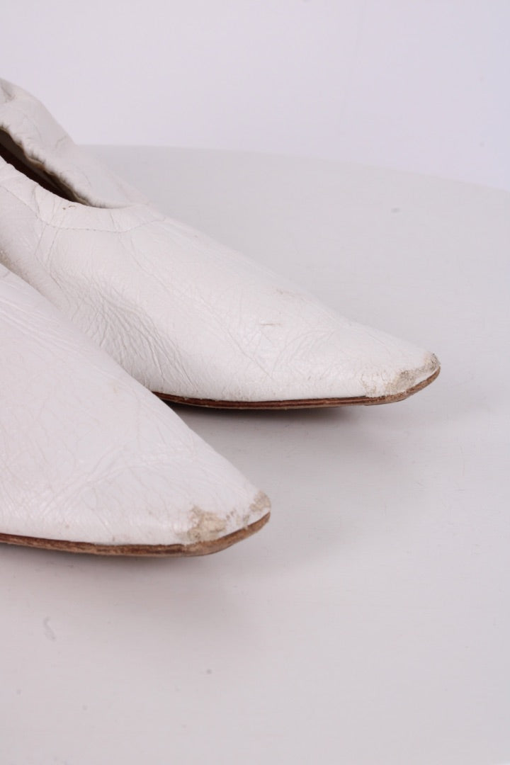 Bottega Veneta Almond Court Heels White 39