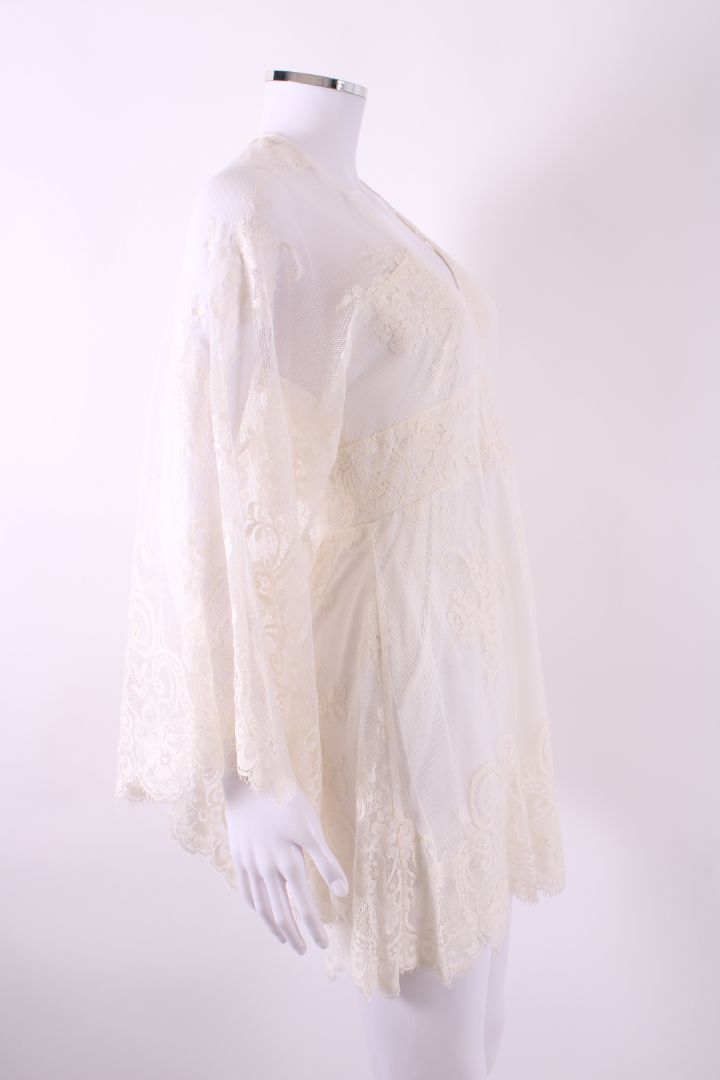 Jens Pirate Booty L/S Flare Sleeve Lace Dress Cream M