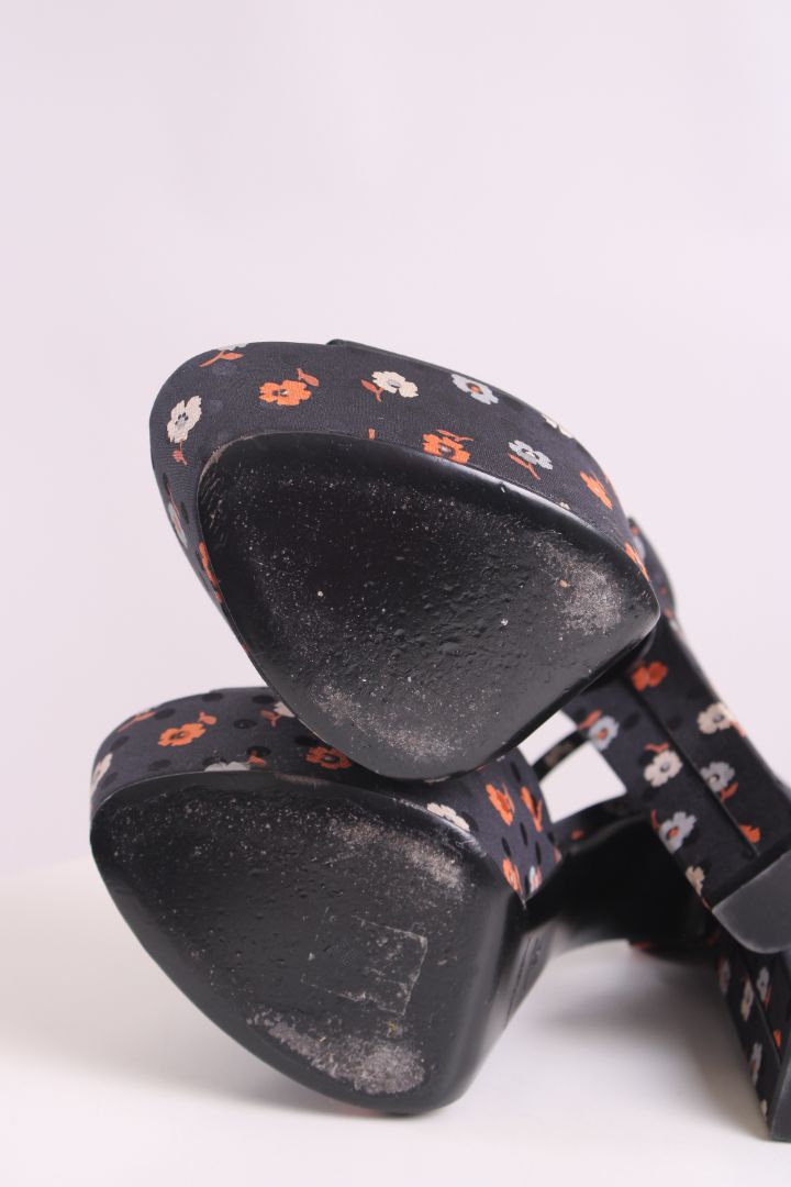 Saint Laurent Shoes Black 38