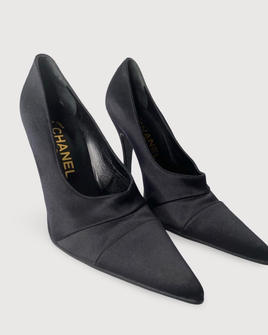 Chanel Court Heels Black 37